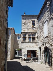 Maison du Baron - Centre historique de RUOMS à Ruoms