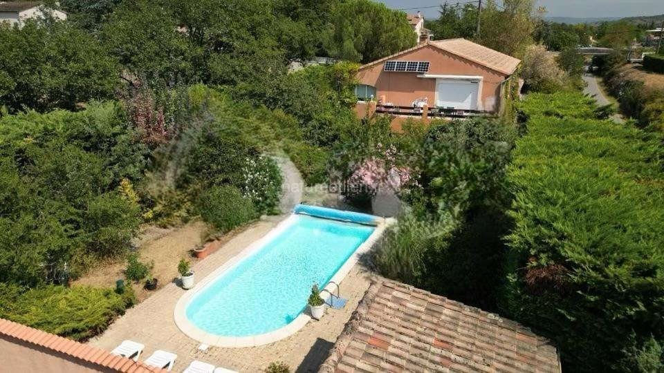 Photo de La Roseraie gîte 3 épis avec piscine