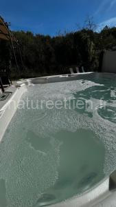 Villa SPA Proche Ardeche Ruoms-Vallon pont d'Arc et sites à Ruoms